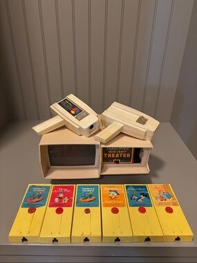 1970’s Fisher-Price Movie Viewer Theater lot